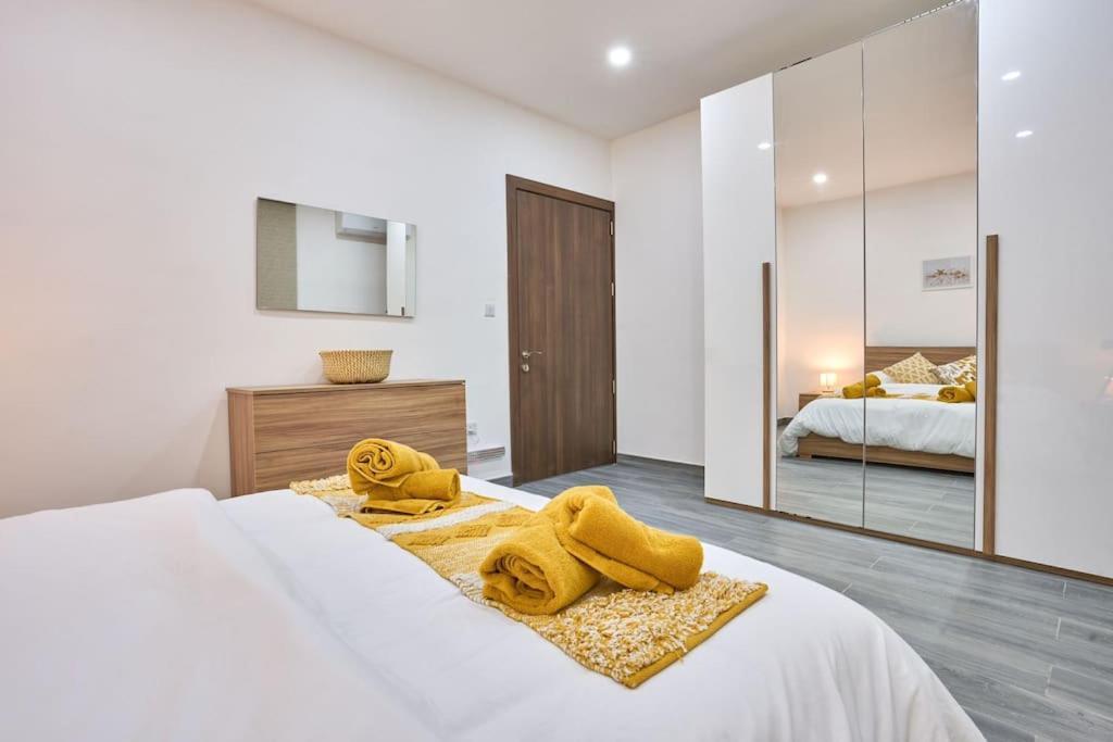 Two Bedroom Apartment In Xemxija, San Pawl il-Baħar Kültér fotó