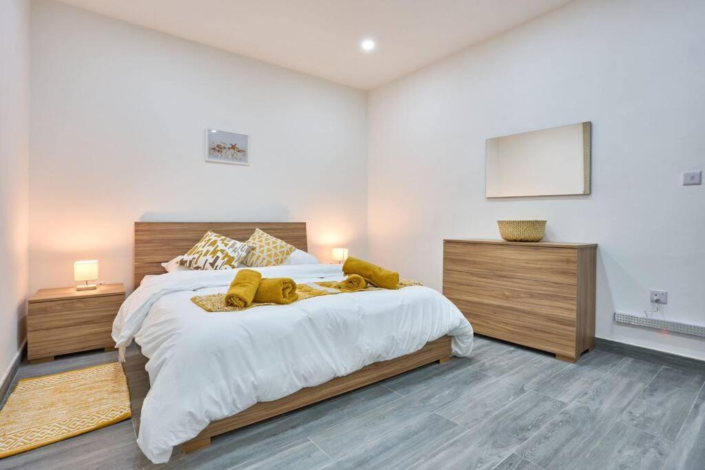 Two Bedroom Apartment In Xemxija, San Pawl il-Baħar Kültér fotó